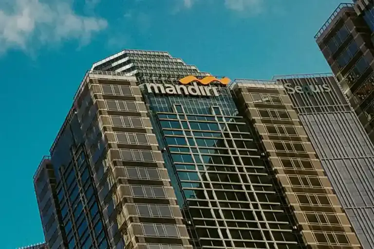 Bank Mandiri Jadi yang Pertama Terhubung Langsung ke CIPS China, Perkuat Transaksi Global Bank Mandiri (foto: Nico Wijaya, unsplash)