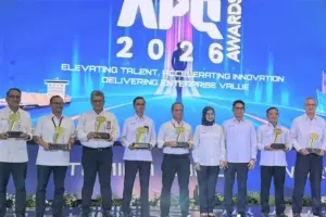 Pertamina Hulu Indonesia Borong Dua Penghargaan Khusus APQA 2026 Berkat Budaya Inovasi Berkelanjutan Pertamina Hulu Indonesia meraih dua Special Recognition APQA 2026 berkat inovasi dan komitmen keberlanjutan dalam operasi hulu migas nasional.