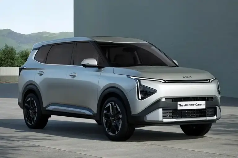 Kia Carens Terbaru Tawarkan Kenyamanan di Setiap Baris, Siap Jadi Pilihan Keluarga Modern Indonesia Kia Carens terbaru hadir dengan captain seat, ventilasi AC hingga baris ketiga, dan fitur premium untuk mendukung mobilitas keluarga Indonesia.