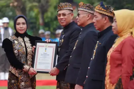 HUT ke-108 Kota Mojokerto Meriah, Tari Lenggang Kali Brantas hingga 1.080 Porsi Makan Gratis Warnai Perayaan HUT ke-108 Kota Mojokerto