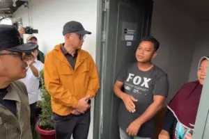 PLN bergerak cepat menyambungkan listrik dan menyiagakan personel di Huntara Aceh Tamiang untuk mendukung warga terdampak bencana.