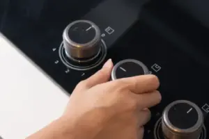 MODENA Hadirkan Inovasi Kompor Tanam dengan Kontrol Api Presisi untuk Hasil Masakan Optimal MODENA menghadirkan Built-in Gas Hob dengan fitur 6 Step Flame Control dan Low Battery Indicator untuk pengalaman memasak lebih presisi dan nyaman.