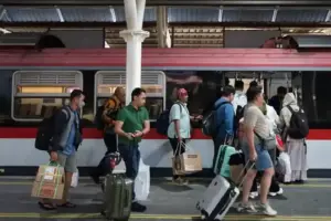 Selama Angkutan Nataru 2025/2026, Kereta Api Bandara YIA mencatat kinerja positif dengan melayani 177.205 penumpang dari dan menuju bandara.