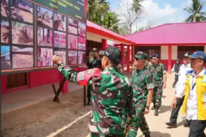 Wakasatgas PRR TNI Dorong Percepatan Huntara dan Sinergi Daerah Tangani Pascabencana di Sumatera Utara Wakasatgas PRR TNI Letjen Richard Tampubolon menekankan percepatan huntara dan sinergi daerah untuk penanganan dampak bencana di Sumatera Utara.