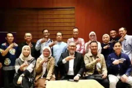 Bank Muamalat Inisiasi Program Tabungan Berhadiah Donasi untuk Korban Bencana Sumatera Bank Muamalat luncurkan Tabungan iB Hijrah Prima Berhadiah berupa paket donasi untuk penyintas bencana alam di Aceh, Sumut, dan Sumbar.