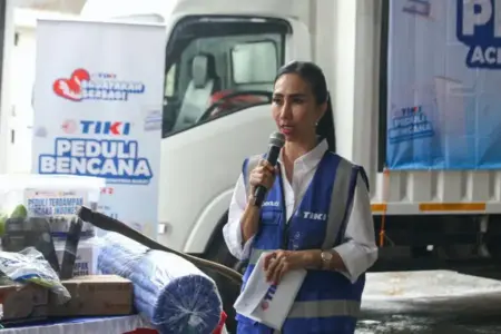 Yulina Hastuti Raih Indonesia CEO Excellence Awards 2025, Bukti Kiprah Pemimpin Perempuan di Industri Logistik Direktur Utama PT Citra Van Titipan Kilat (TIKI), Yulina Hastuti