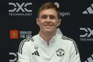 Darren Fletcher Jadi Pelatih Sementara MU, Minta Restu Sir Alex Ferguson Jelang Lawan Burnley Darren Fletcher