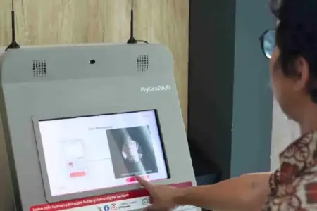 Telkomsel Terapkan Registrasi Kartu SIM dengan Face Recognition, Ini Aturan dan Cara Daftarnya Telkomsel resmi terapkan registrasi kartu SIM berbasis biometrik wajah dukung program SEMANTIK Kemkomdigi. Simak aturan, cara daftar, dan masa transisinya.