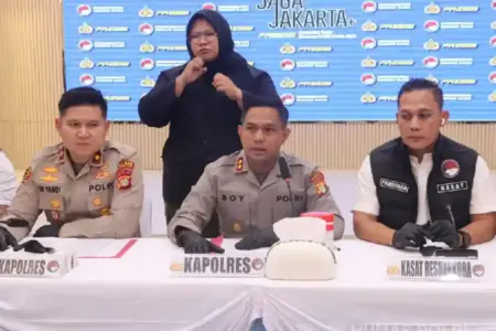 Polres Tangsel tangkap dua tersangka etomidate, termasuk WN China. 207 cartridge disita, 1.035 jiwa disebut terselamatkan.