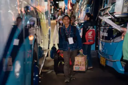 AHM buka Mudik dan Balik Bareng Honda 2026. Siapkan 60 bus dan 43 truk ke Yogyakarta dan Semarang. Simak jadwal, rute, dan cara daftar.
