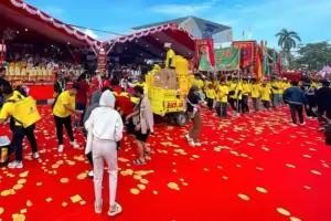 Cap Go Meh Singkawang 2026: Extrajoss dan Bobon Santoso Rayakan Harmoni Budaya di Tengah Ramadan Cap Go Meh Singkawang 2026 berlangsung meriah. Extrajoss dan Bobon Santoso hadir merayakan keberagaman, toleransi, dan energi positif di tengah Ramadan.