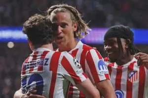 Atlético Madrid mengalahkan Tottenham 5-2 di leg pertama 16 besar Liga Champions 2025/2026. Julián Álvarez mencetak dua gol dalam kemenangan dominan.