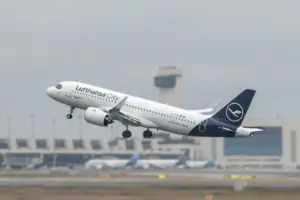 Lufthansa Buka Rute Nonstop Kuala Lumpur–Frankfurt Mulai Oktober 2026, Perkuat Ekspansi di Asia Tenggara Lufthansa meluncurkan rute nonstop Kuala Lumpur–Frankfurt mulai 25 Oktober 2026, terbang lima kali seminggu dengan Boeing 787 terbaru.
