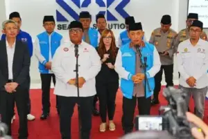 Kapolri Dorong Penguatan Desk Ketenagakerjaan Polri, Fokus Lindungi Buruh dan Tingkatkan Kompetensi SDM Kapolri Listyo Sigit menegaskan penguatan Desk Ketenagakerjaan Polri untuk melindungi buruh, termasuk pekerja perempuan, serta meningkatkan kompetensi SDM.