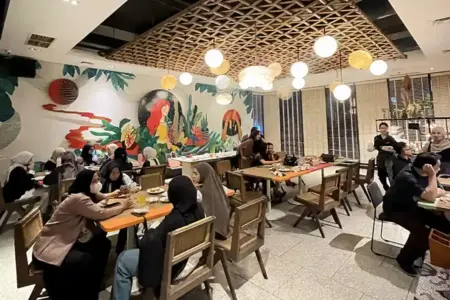 ARTOTEL Yogyakarta menghadirkan program Iftar “A Wishful Ramadhan” dengan buffet Nusantara dan internasional. Lebih dari 3.500 tamu telah bergabung.