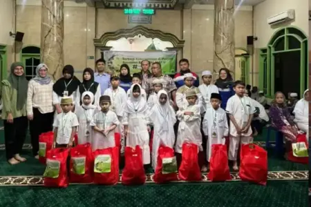 Elnusa Petrofin Tebar Kebahagiaan Ramadan 1447 H, Salurkan 10.000 Paket Sembako di 98 Titik Operasi Elnusa Petrofin bagikan lebih dari 10.000 paket sembako dan santunan di 98 titik operasi di Indonesia dalam program Berbagi Kebahagiaan Ramadan 1447 H.