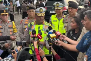 Operasi Ketupat 2026 Dimulai, Polri Siapkan Rekayasa Lalu Lintas Berbasis Teknologi untuk Amankan Arus Mudik Operasi Ketupat 2026 resmi dimulai. Polri menyiapkan rekayasa lalu lintas berbasis teknologi untuk mengamankan arus mudik dan balik Lebaran 1447 H.
