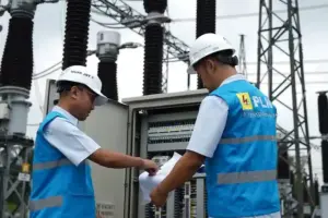 PLN Pasok Listrik 250 MVA ke IKPP Karawang, Dorong Industri Kertas dan Serap 2.500 Tenaga Kerja PLN suplai listrik 250 MVA ke IKPP Karawang, tingkatkan produksi industri kertas dan buka ribuan lapangan kerja baru.