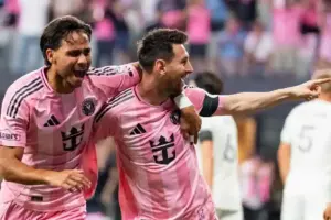 Inter Miami bermain imbang 2-2 melawan Austin FC, Messi dan Suárez jadi penyelamat dalam laga dramatis MLS.