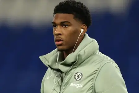 Bayern Munich Pantau Bek Muda Chelsea Josh Acheampong, Minim Menit Bermain Picu Spekulasi Transfer Josh Acheampong (sumber foto: instagram @joshkofi2)