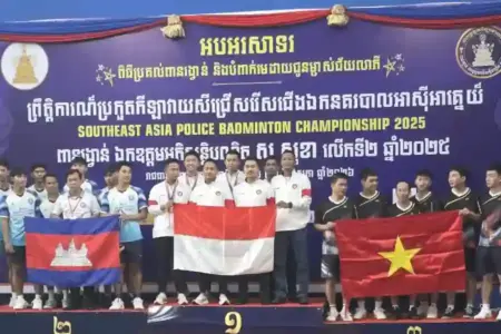 Tim Bulutangkis Polri meraih 4 emas dan 2 perak pada SEA Police Badminton Championship 2026 di Kamboja, sekaligus menjadi juara beregu.