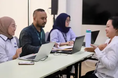 Kemnaker menggelar seleksi kerja inklusif bagi penyandang disabilitas Tuli bersama Kopi Kenangan untuk memperluas akses kerja setara.