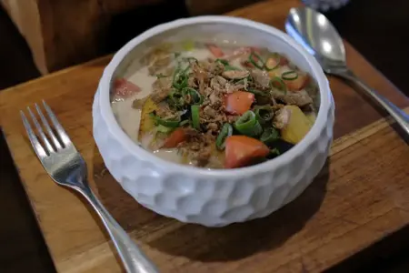 1O1 STYLE Yogyakarta Malioboro menghadirkan Wisata Gastronomi bertema Rasa Jakarta dengan sajian kuliner Betawi autentik hingga 31 Agustus 2026.