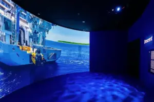 ArtScience Museum dan OceanX menghadirkan pameran Into the Ocean: Journey Beneath di Singapura, mengajak pengunjung menjelajahi misteri laut dalam.