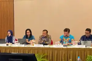 Skor Demokrasi Sulut Turun 8,84 Poin, Kemenko Polkam Dorong Langkah Perbaikan dan Evaluasi IDI Kemenko Polkam evaluasi penurunan Indeks Demokrasi Indonesia Sulawesi Utara yang turun menjadi 73,03 dan kini berstatus kategori sedang.